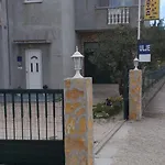 Apartment Mira