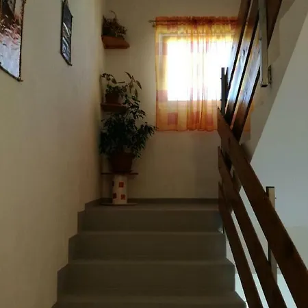아파트 Mira Jadrtovac