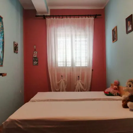 Mira アパート Jadrtovac
