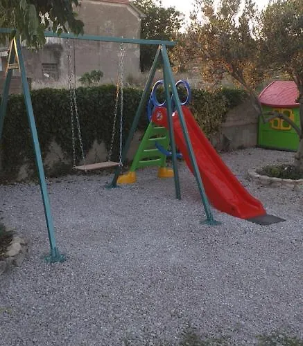 Mira شقة Jadrtovac