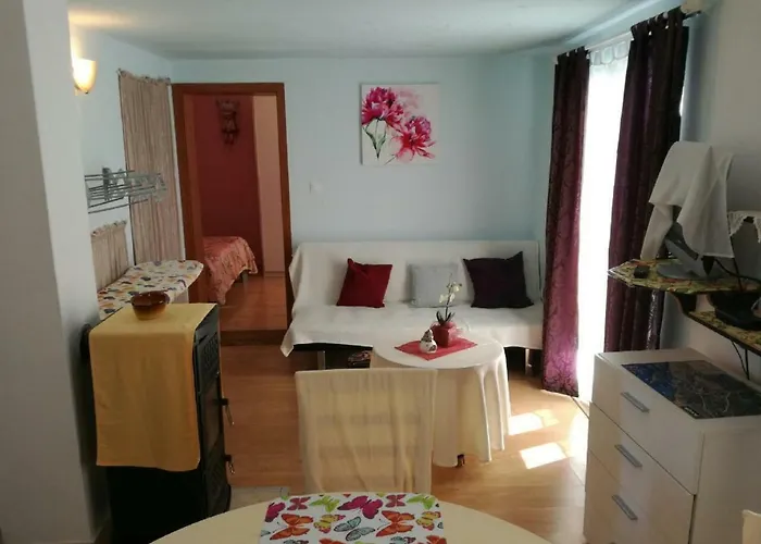 Mira شقة Jadrtovac