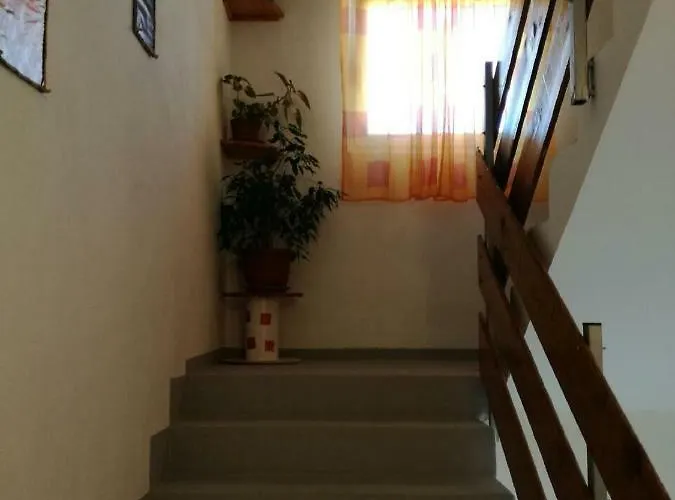 شقة Mira Jadrtovac