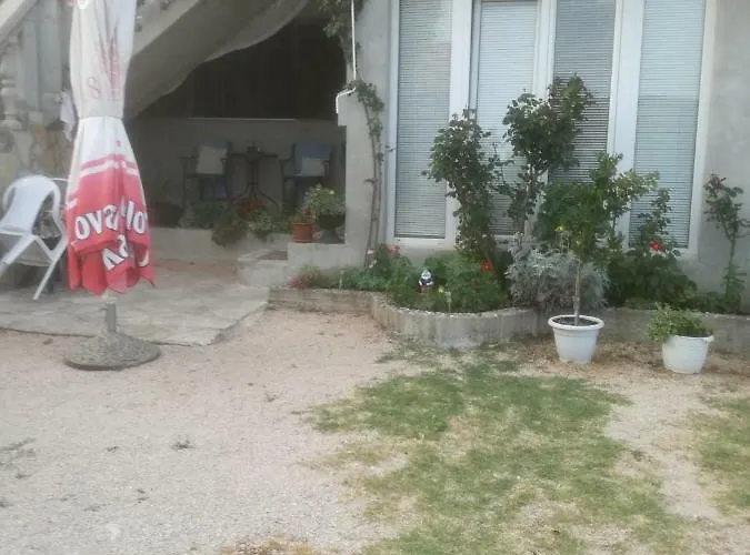 شقة Mira Jadrtovac